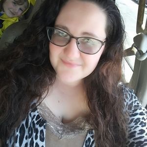 Meet your Posher, Rebekah